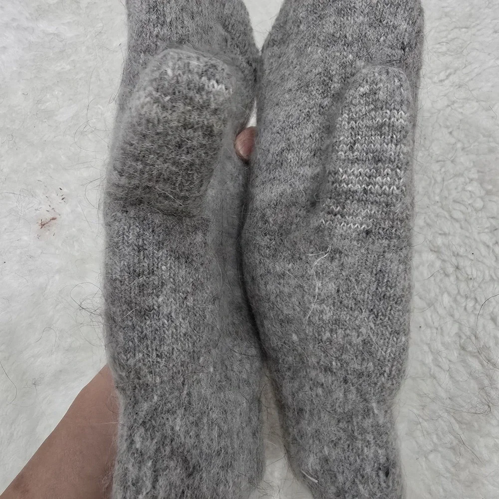 Handmade Goat Down Mittens‎ Grey White Floral Nordic Pattern Warm Winter Gloves
